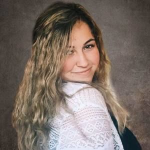 Meet your Posher, Alyssa